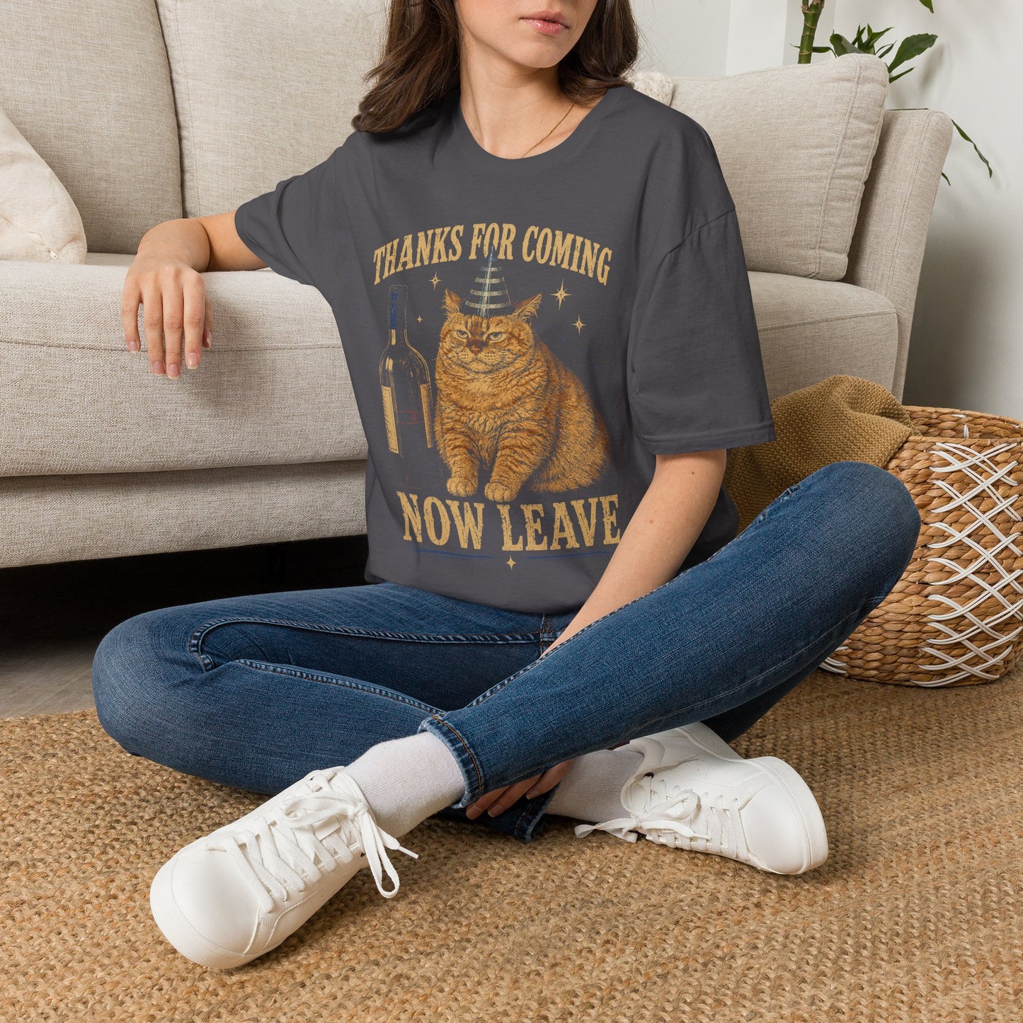 Now leave t T-shirt