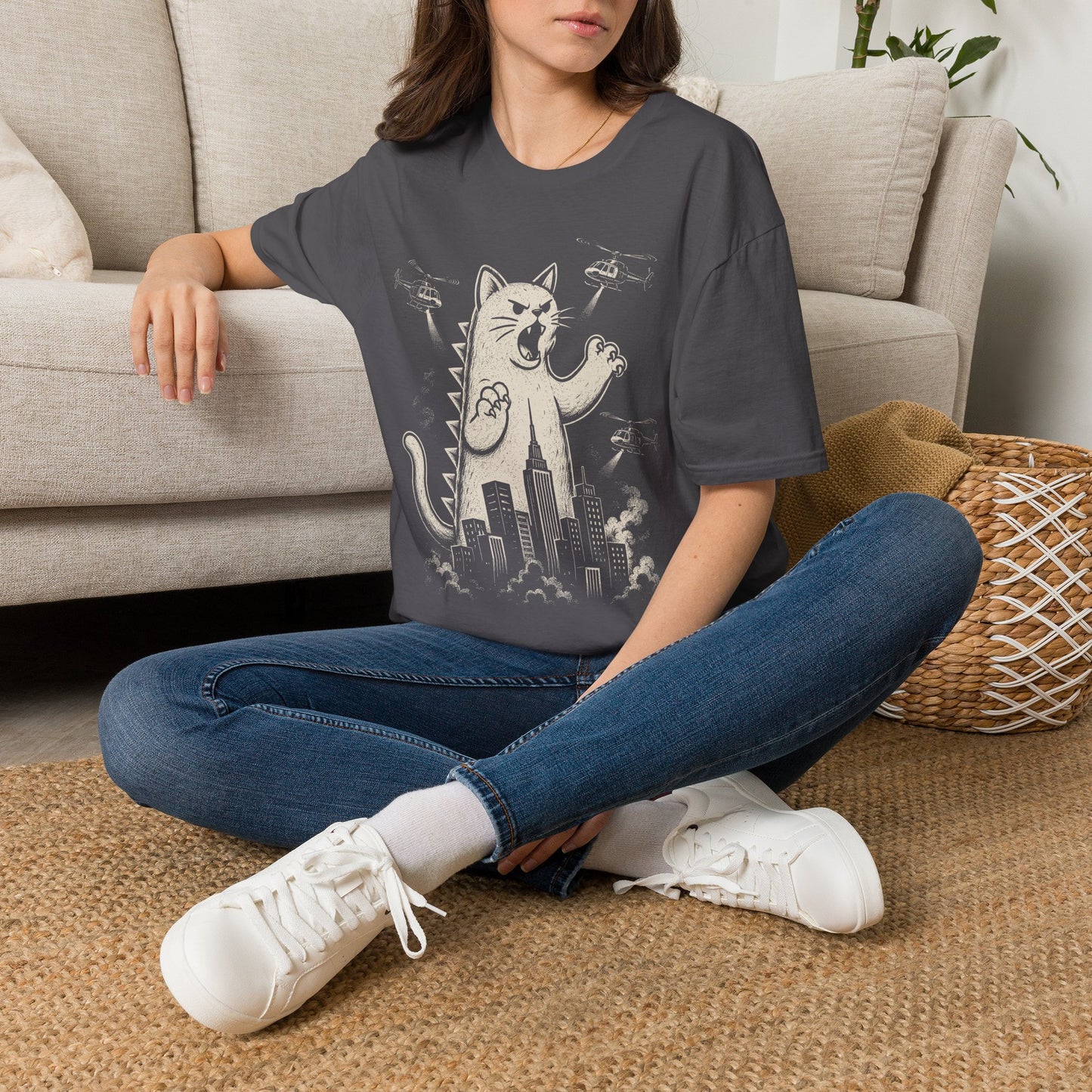 Gun cat t T-shirt