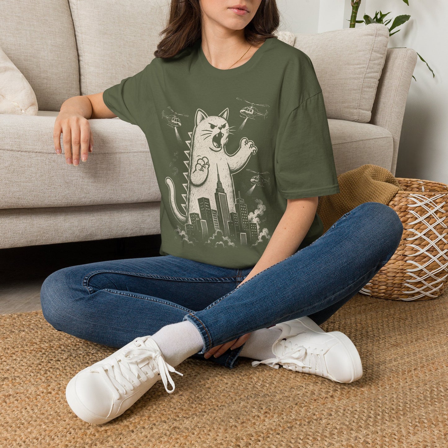 Gun cat t T-shirt